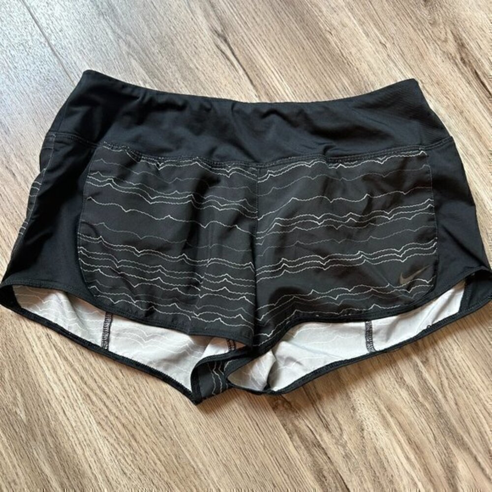 Nike Dri Fit Black Squiggle Stripe Athletic Shorts Size M